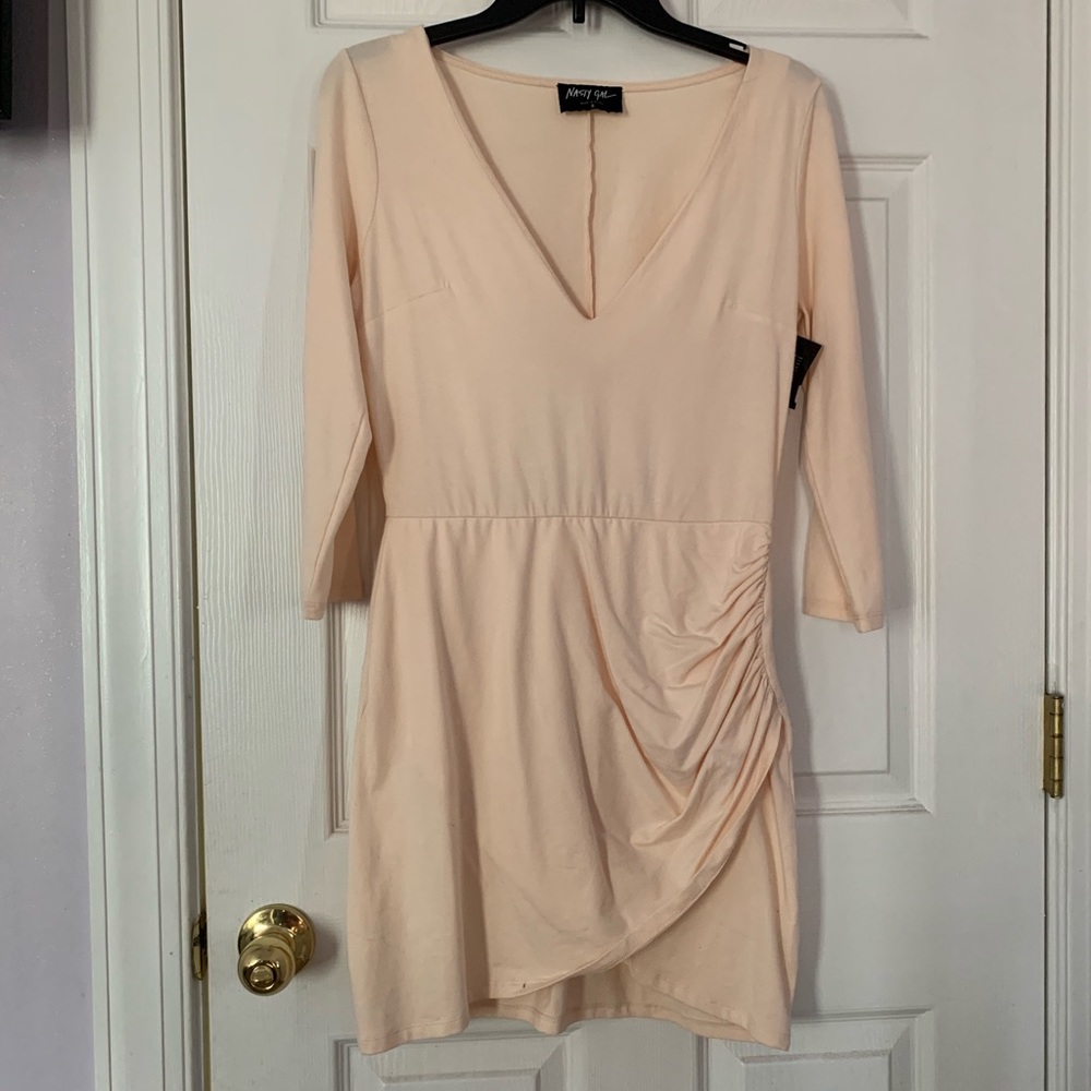 Short pastel dress